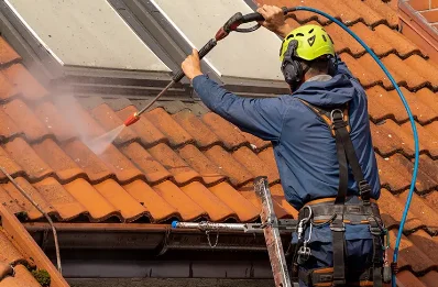 Démoussage et hydrofuge de toiture à Marquaix